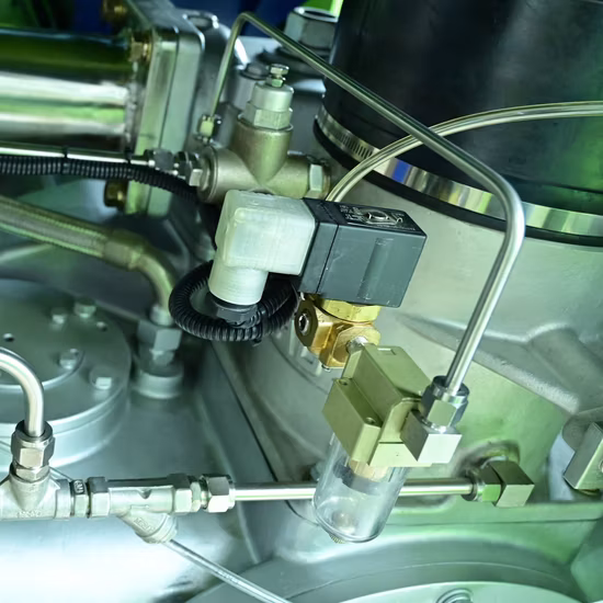 El compresor de aire puede comprimir gas acetileno y compresor especial para hernias